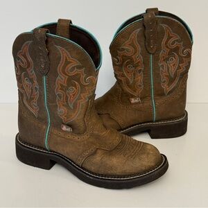 Justin Women’s Gypsy Round Toe Western Cowboy Boots Size 7B in Barnwood